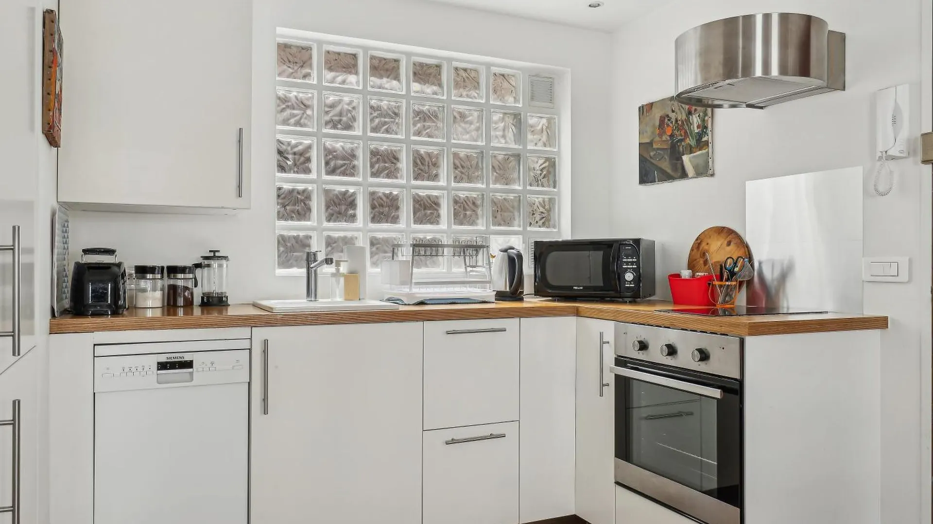 Nice Apartment In The Heart Of Paris By Weekome France